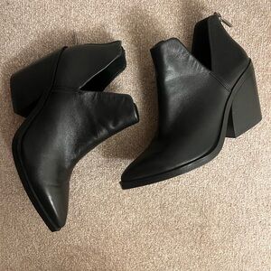 Vince Camuto Gigietta Bootie